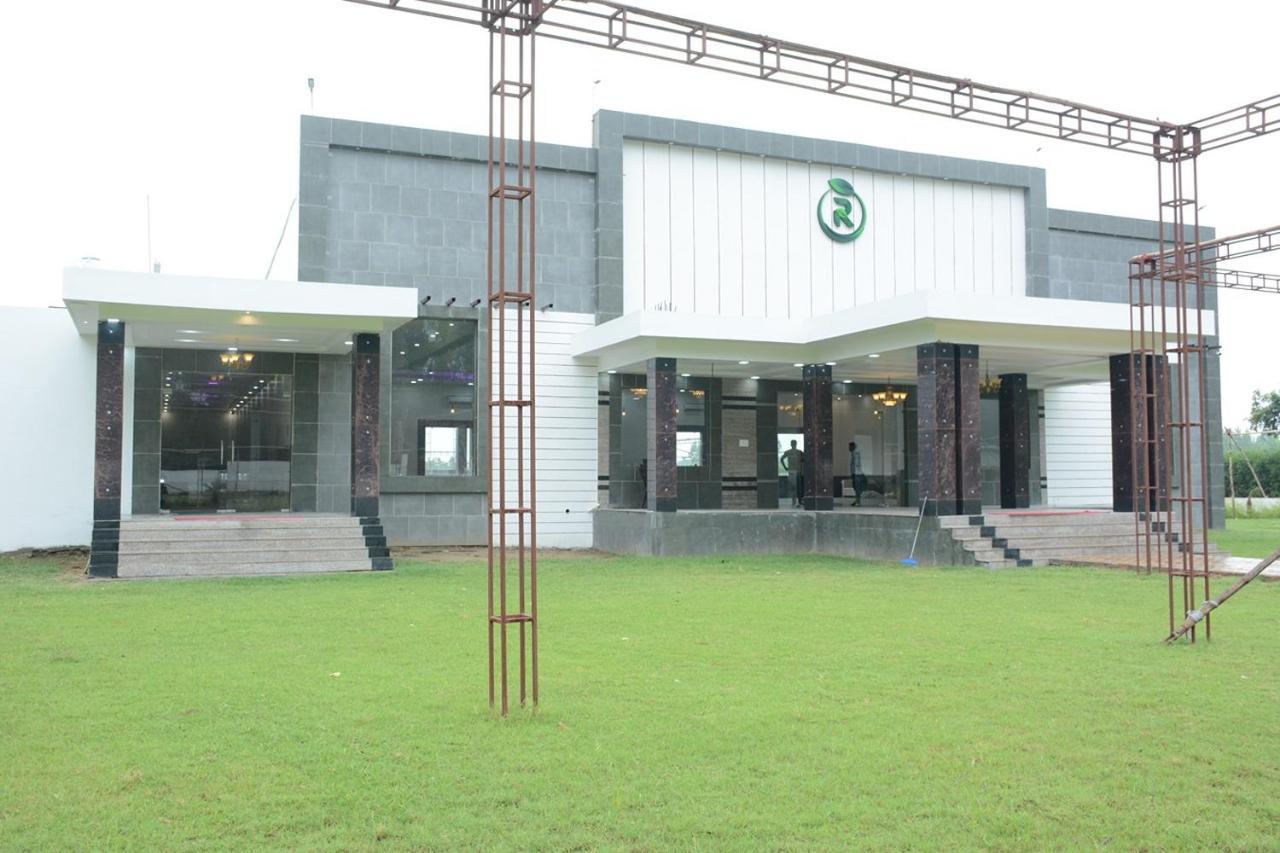 Royal Green Celebrate In Style Saharanpur Exterior foto