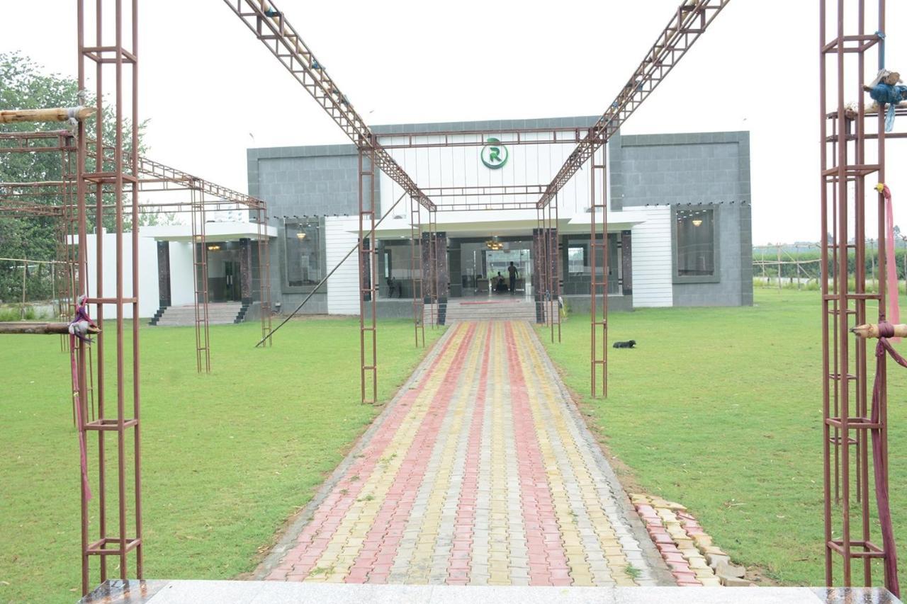 Royal Green Celebrate In Style Saharanpur Exterior foto